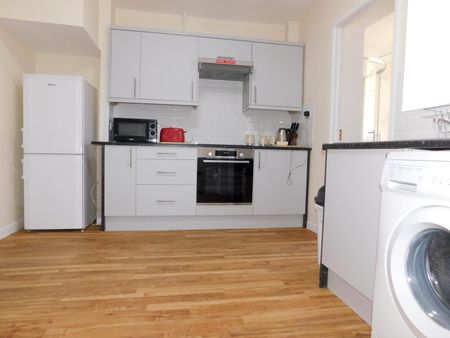 1 bedroom property to rent Northbrook Close, Portsmouth, PO1 - Photo 4