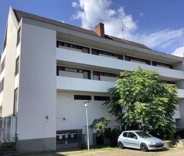 Schicke 1,5-Zimmer-Dachgeschoßwohnung mit Balkon - Photo 1