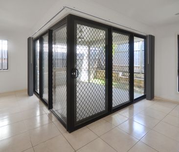 43 Chamberlain Rise, Ormeau Hills QLD 4208 - House For Rent | Domain - Photo 6