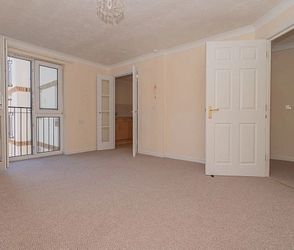 Vyeson Court, Queen Street, Ramsgate, CT11 9DT, Kent - Photo 1