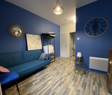 STUDIO NEUF MEUBLÉ PROCHE GARE ET CENTRE VILLE CHAUFFAGE COMPRIS - Photo 2