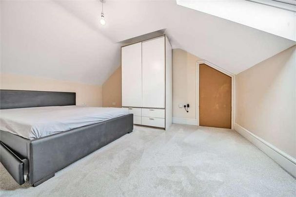 Woking, Surrey, GU21 - Photo 1