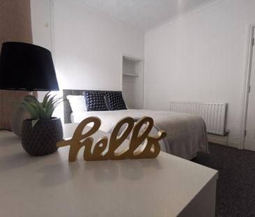 1 bedroom in a house share to rent - Photo 1