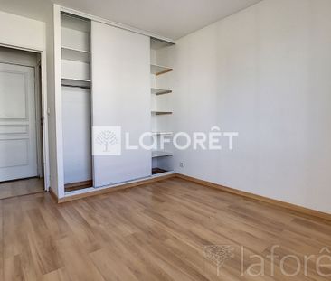 Location Appartement 3 pièces 67m² - Photo 4