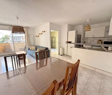 Location Appartement 3 pièces 65m² MARSEILLE 5ème - Photo 3