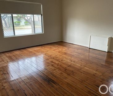 Open The Door to Spacious, Comfortable Family Living - Photo 6