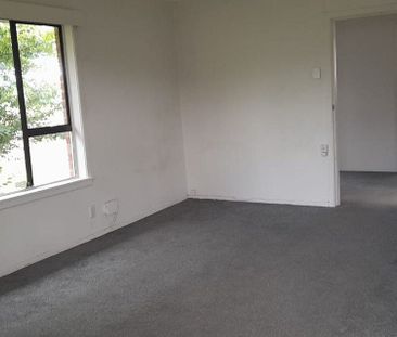 HOUSE FOR RENT IN MT ROSKILL - Photo 4