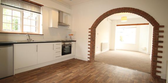 1 bedroom apartment to rent - Photo 2