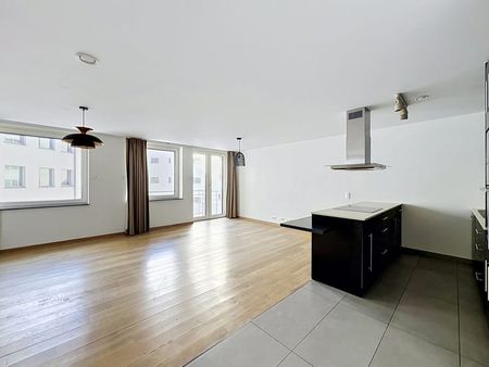 Appartement te huur - Foto 2