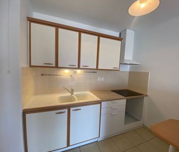 Location Appartement 2 pièces 42m² ST DENIS DE L HOTEL 45550 - Photo 1