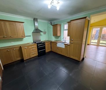 2 bedroom terraced house to rent - Photo 3