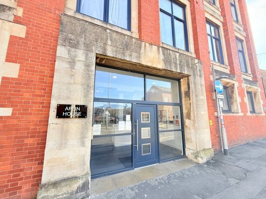 Newton Road, Yeovil, Somerset - Photo 1