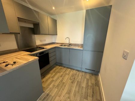 2 bedroom flat to rent - Photo 5