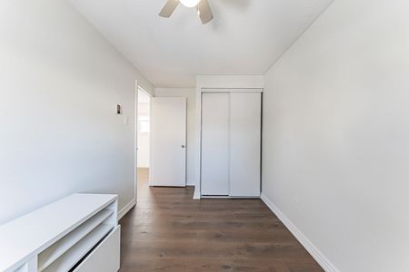 For Lease - 22 Hazelglen Court, Brampton, Ontario - Photo 5