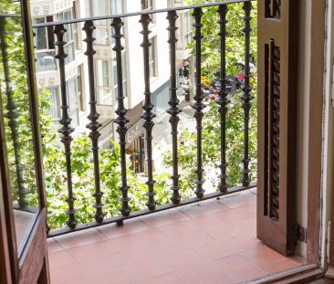 Room in a shared 16-bedroom apartment for rent in Sant Antoni, bills included - Foto 6