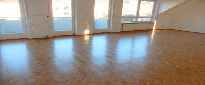 Dachgeschosswohnung in Offenbach am Main (Buchhügel) - Foto 1
