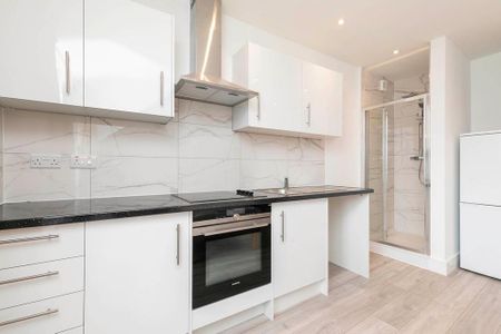 Studio to rent - Photo 2
