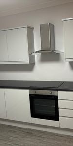 3 Bed Flat, Golders Green, NW11 - Photo 3