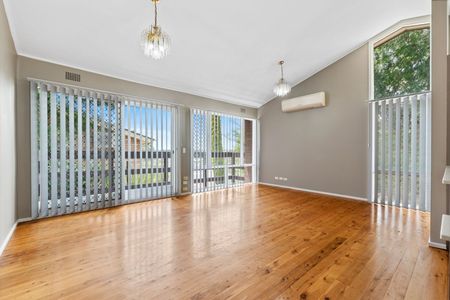 6 Lawn Avenue, 2560, Bradbury Nsw - Photo 4