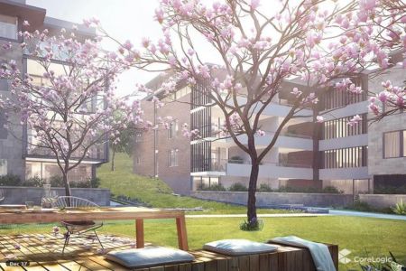 Stylish and Luxurious One Bedroom Apartment with Separate Study - Photo 4