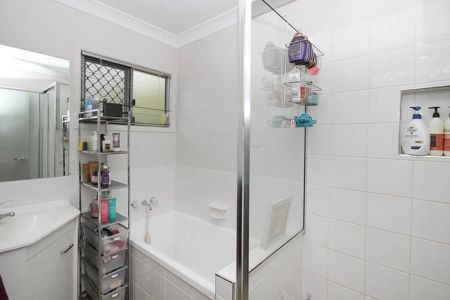 Charming Home with High Ceilings and Modern Comfort - Photo 4