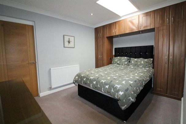 3 bedroom detached bungalow to rent - Photo 1