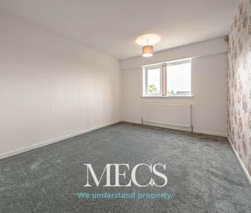 4 bedroom semi-detached house to rent - Photo 3