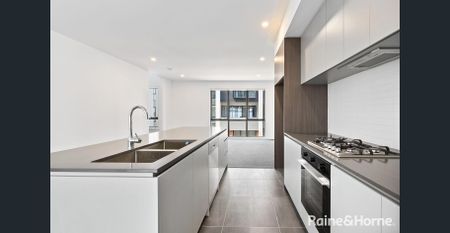 Triple Story Delight - Photo 4