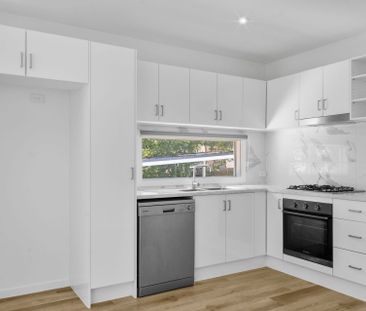 For Lease: Private Granny Flat in a Convenient Woodridge Location! - Photo 2