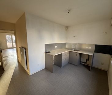 Location Appartement 5 pièces 98m² - Photo 3