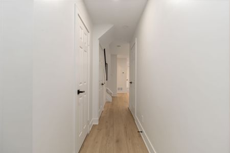 For Lease - 4268 Goldenrod Crescent Unit# Upper, Mississauga, Ontario - Photo 3