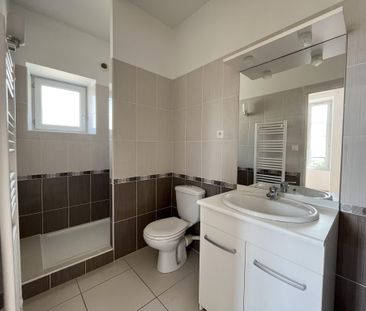 Location Appartement 2 pièces 45m² NIORT 79000 - Photo 3