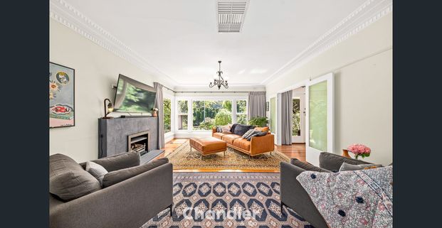 CHARACTER, CONVENIENCE AND CHARM - Photo 1