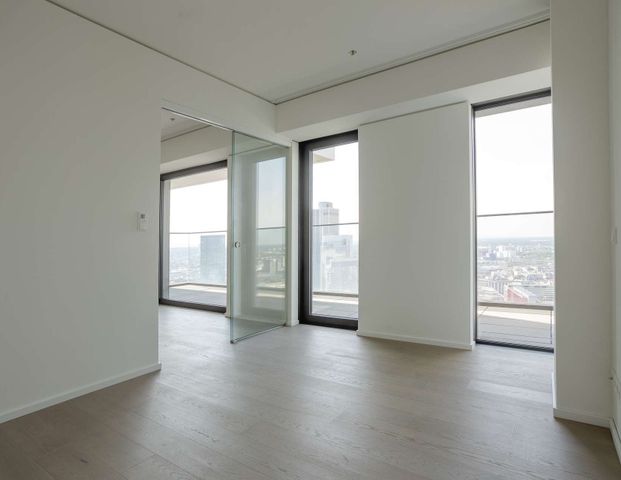 Luxuriöses Tower-Apartment in zentraler Lage - Foto 1