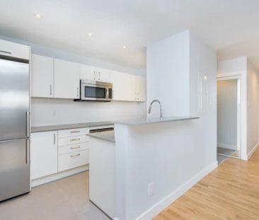111 Lawton Boulevard — 2 Bedroom - unit PH04 - Photo 6
