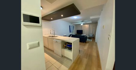 Quiet Park Sanctuary in the City - Fully Furnished - Flexible Term - Photo 2