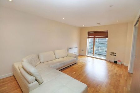 2 bed apartment to rent in NE1 - Photo 2