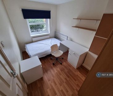 1 bedroom in a house share to rent - Photo 5
