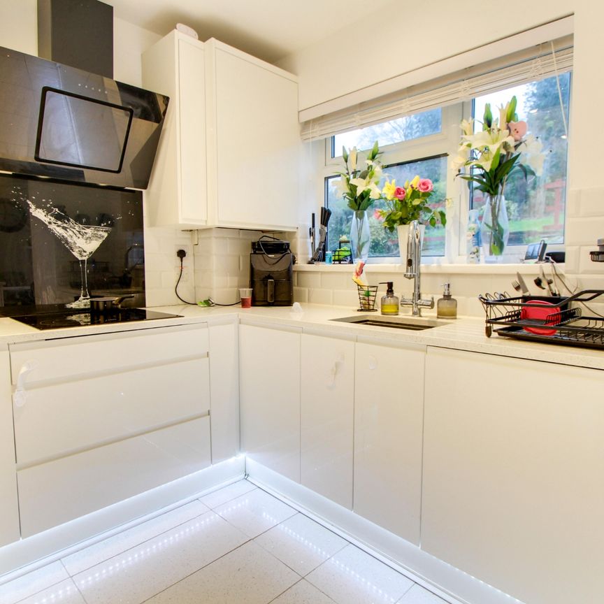 Holmwood Avenue, South Croydon, CR2 - Photo 1