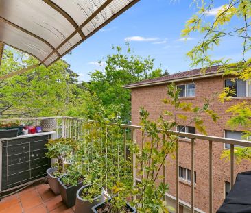 Spacious Modern North Facing Apartment - Photo 1