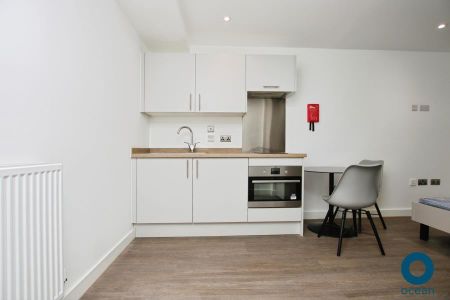 Studio to rent - Photo 3