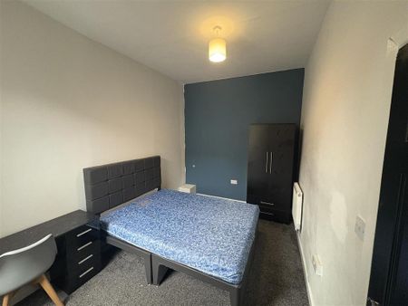 4 bedroom house share to rent - Photo 3