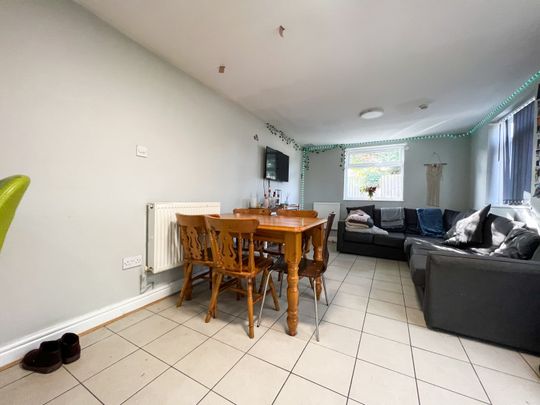 Merthyr Street, Cathays - Photo 1