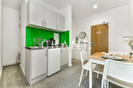 Studio to rent - Photo 4