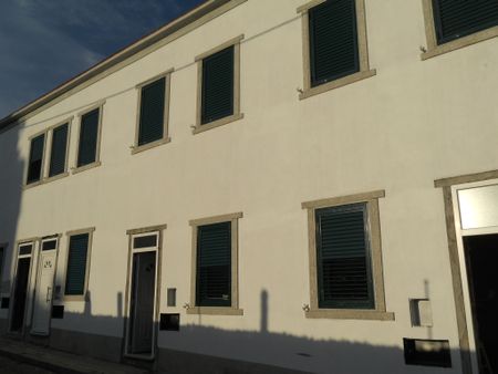 Moradia V2 c/ logradouro - (Triana- Areosa) - Photo 4