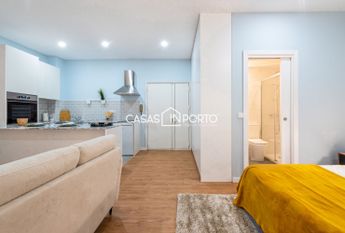 Apartamento Charme - Exclusividade e Conforto Junto ao Metro dos Combatentes