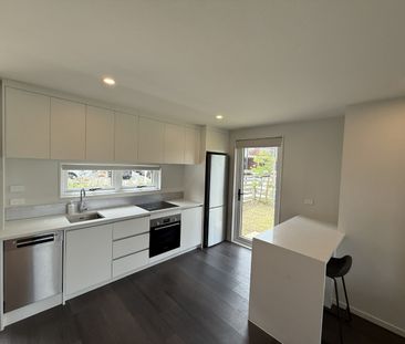 1 Te Toka Ika Lane, Mangere Bridge - Photo 4