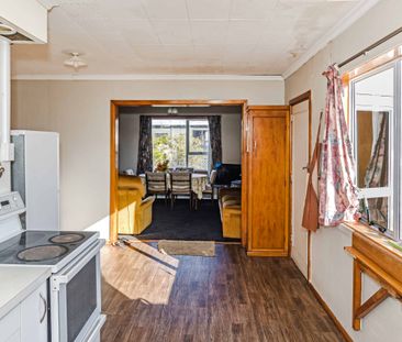 CHARACTER FAMILY HOME - Photo 4