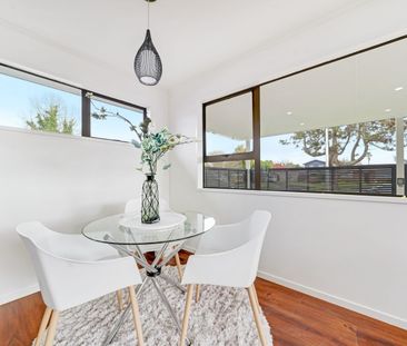 CONIFER GROVE, 3 BEDROOMS - Photo 4