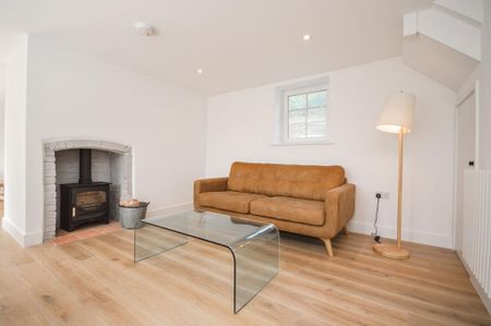 2 bedroom terraced house to rent - Photo 3